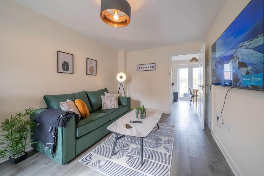 Good For Company Let 2-Bed In Coventry 2X Parking Apartment Exterior photo
